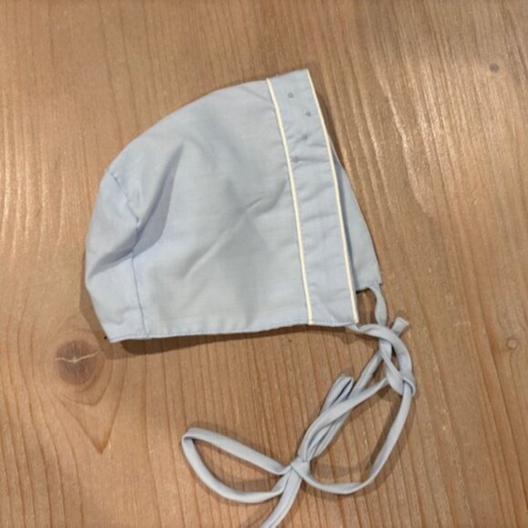 Feltman Brothers: Rocking Horse Smocked Take Me Home Gown with Bonnet (Newborn) - Picture 4 of 4